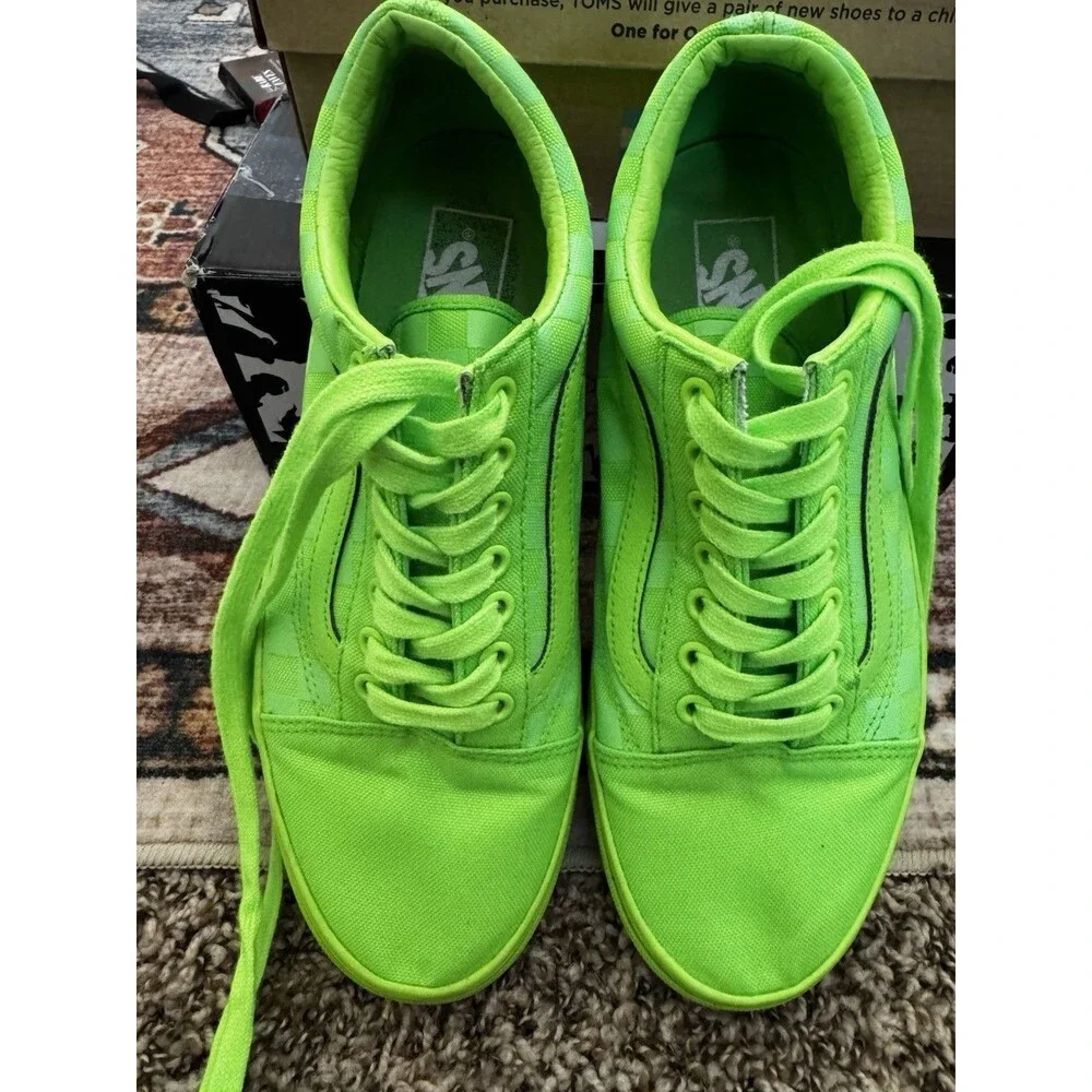 EUC VANS Neon Green Checker Low Top Lace-Up Sneakers with Extra Laces M8 W9.5